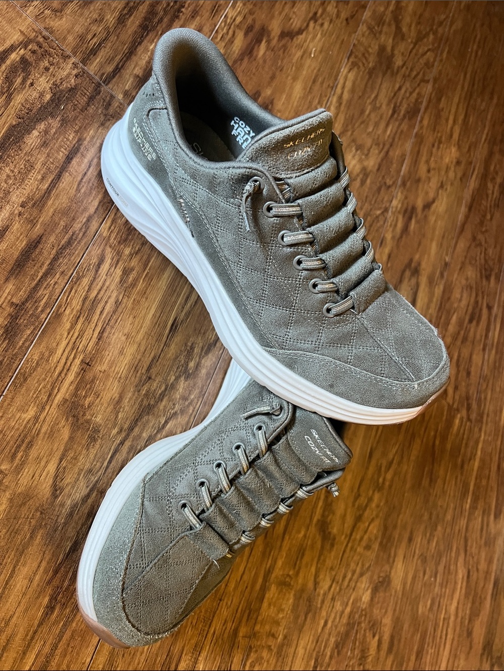 👟 Skechers Women's Contour Foam Cozy Fit Hands Free Slip-ins Sneaker ☁️